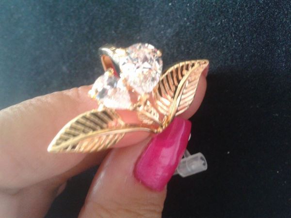 Anel folha com cristal ANR17